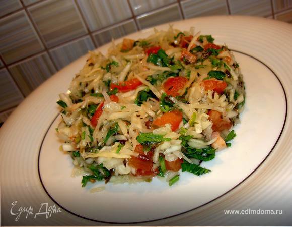 Салат из белокочанной капусты с салом Салат из белокочанной капусты с салом