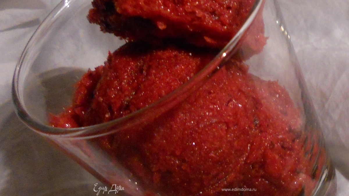 Вишневое сорбе с горьким шоколадом