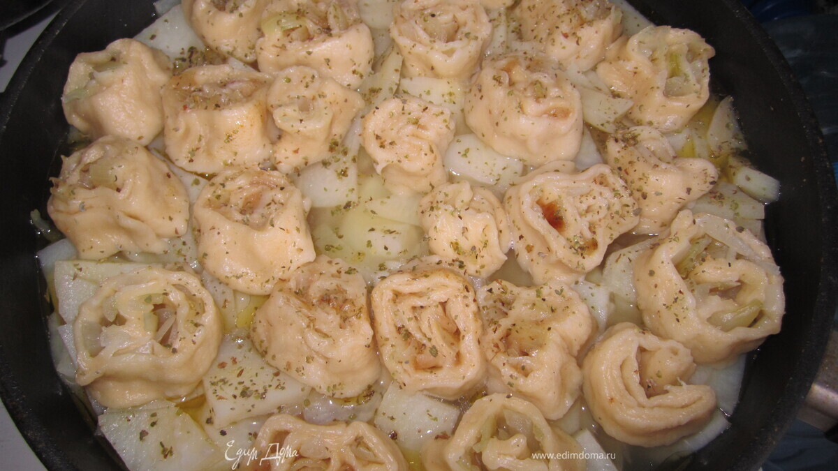 Индейка с овощами и рулетиками