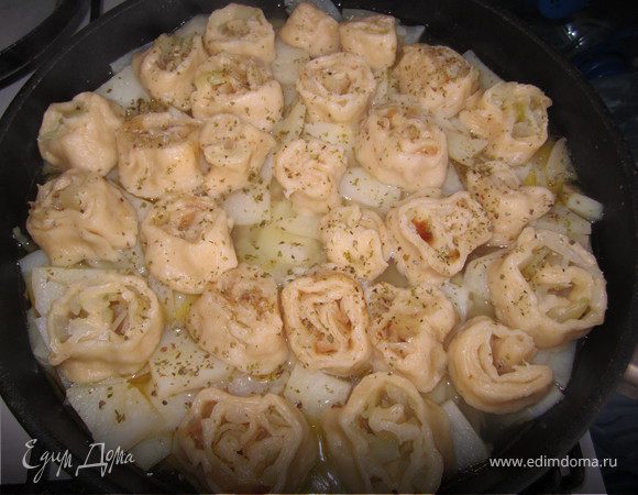 Индейка с овощами и рулетиками Индейка с овощами и рулетиками