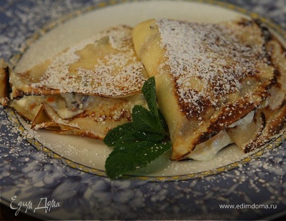 Блинчики с творогом, изюмом и апельсиновой цедрой Блинчики с творогом, изюмом и апельсиновой цедрой