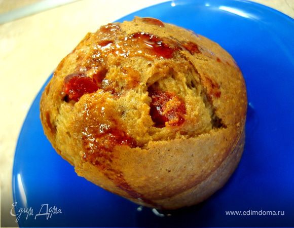 Творожно-кукурузные маффины с бананами и клубникой для маленького принца Творожно-кукурузные маффины с бананами и клубникой для маленького принца