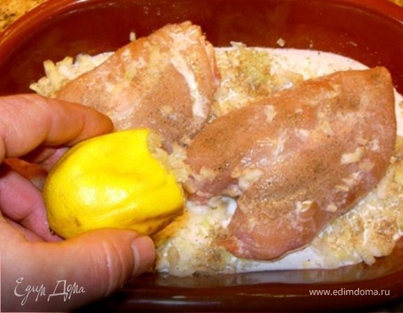 Куриные грудки в сырном соусе