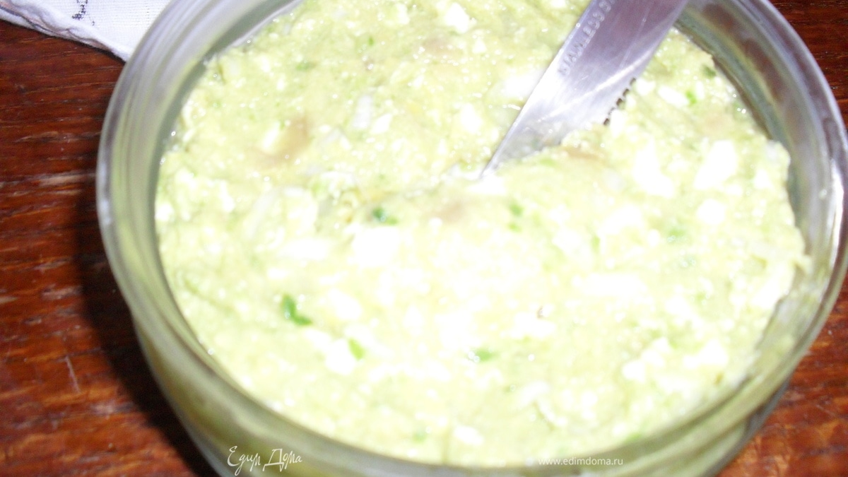 Салат из авокадо