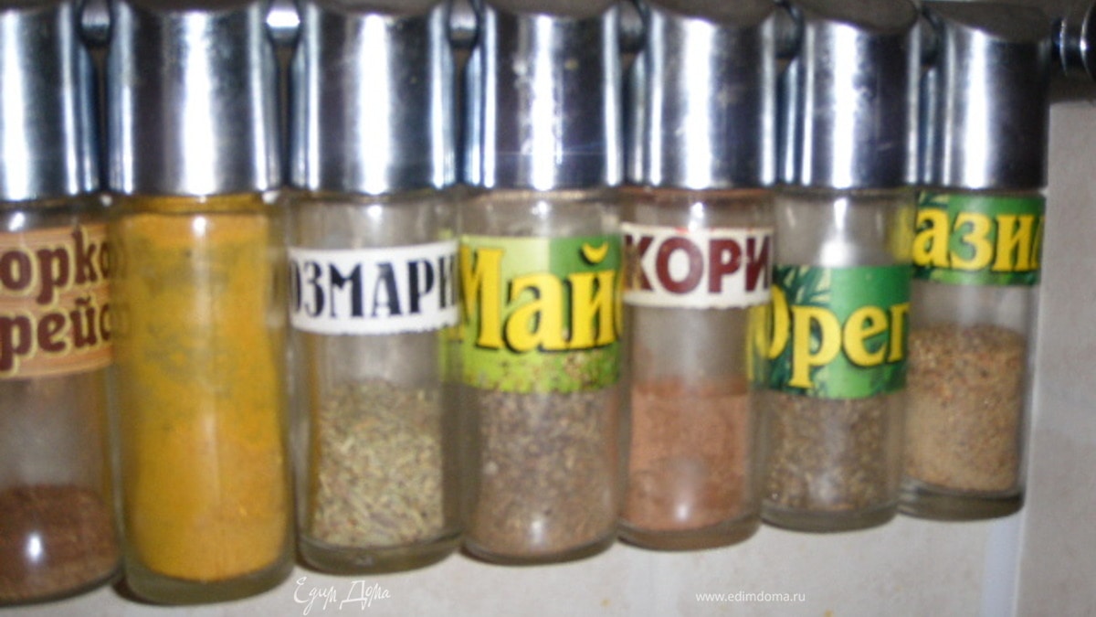 Разнообразные маринады для мяса, морепродуктов и овощей.