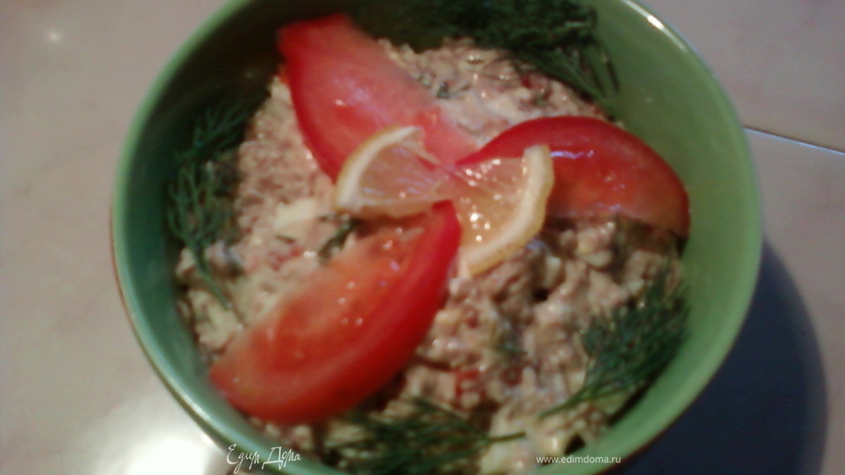 Салат из печени трески с овощами