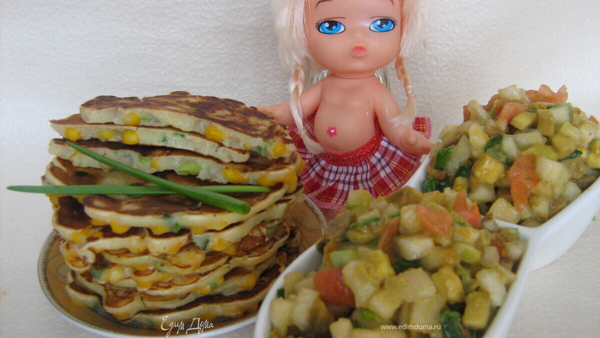 Кукурузные блинчики с сальсой из груши и авокадо