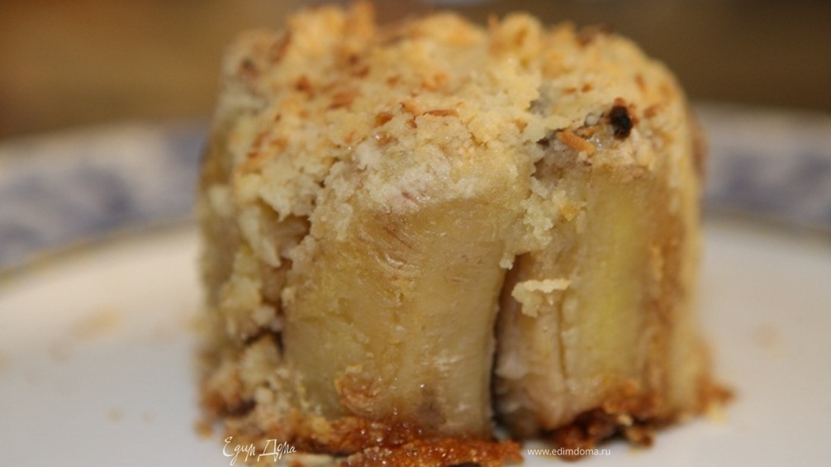 Карамелизированные бананы под хрустящим тестом