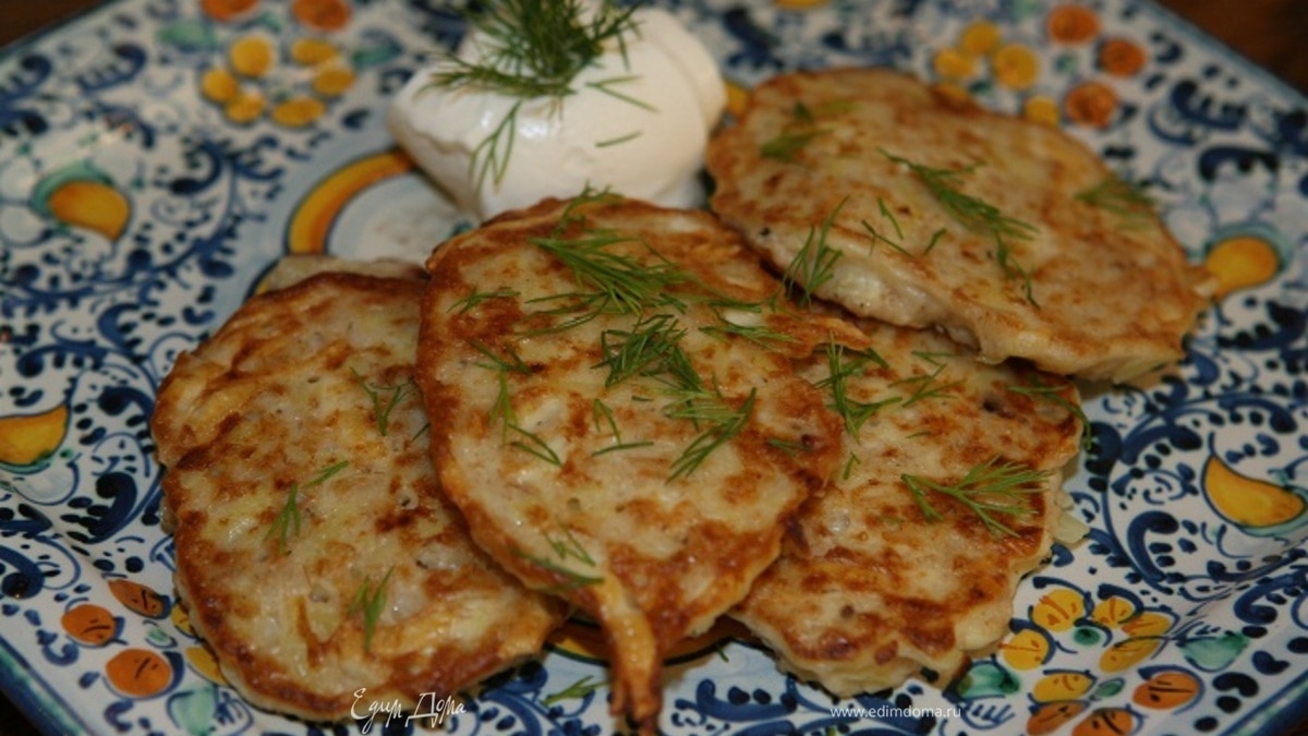 Овсяные оладьи с картофелем, сыром и беконом