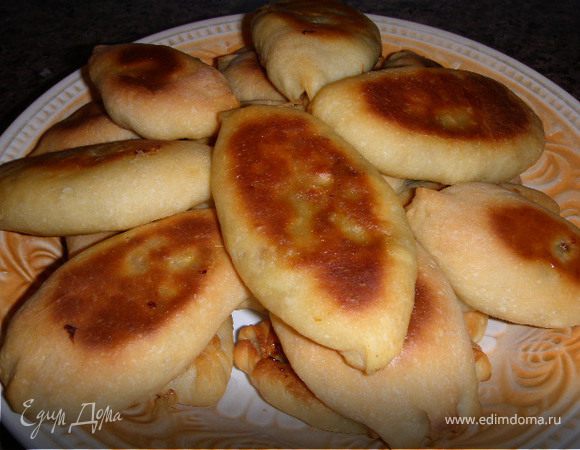 Пирожки из заварного теста.