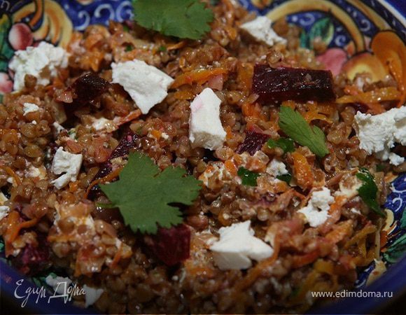 Гречка с овощами, козьим сыром и белым вином