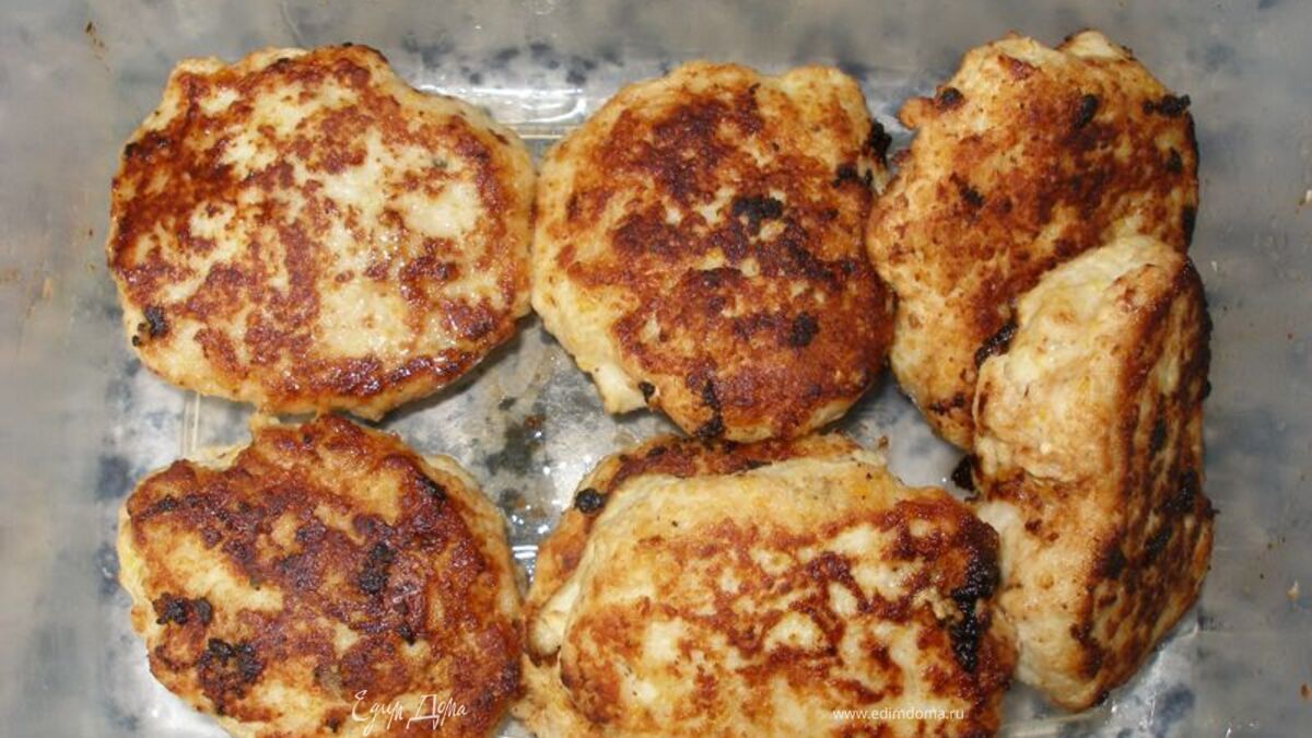 Куриные котлетки с кукурузной крупой