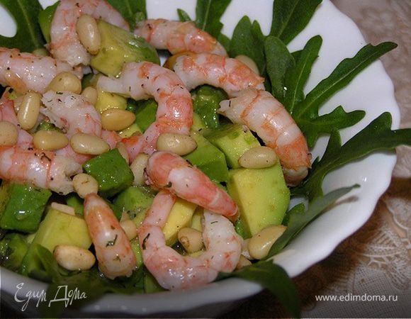 Салат с руколой, креветками и авокадо Салат с руколой, креветками и авокадо