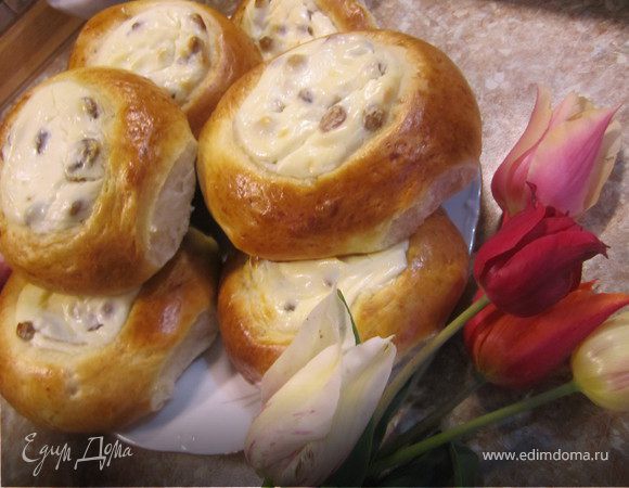 Ватрушки от Ксюшки. (Дрожжевое тесто на сыроватке).