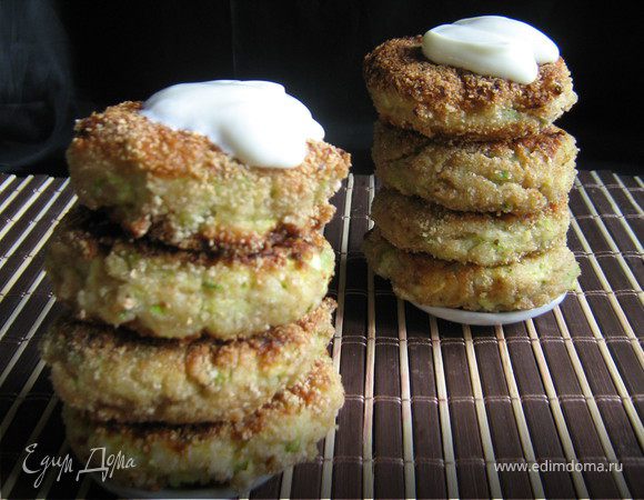 Кабачково-яблочные котлетки
