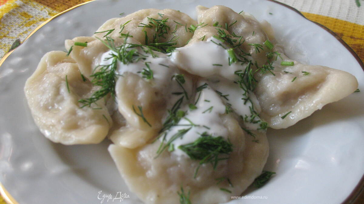 Вареники с квашеной капустой и мясным фаршем