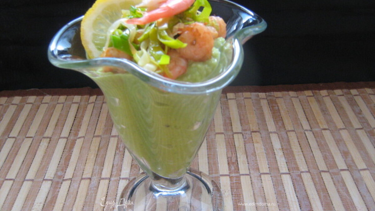    Авокадно-огуречный мусс с креветками