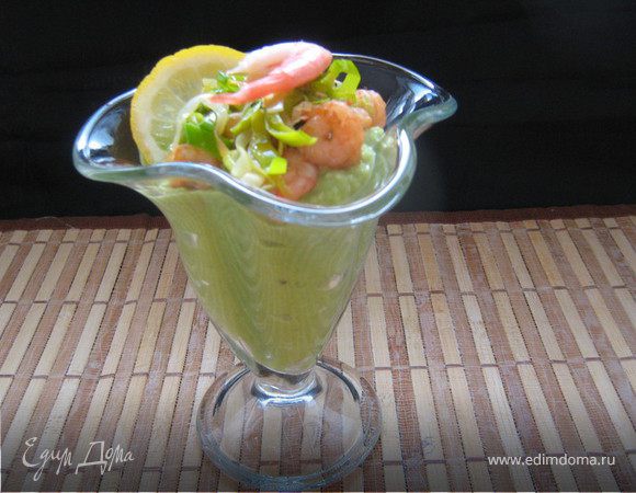    Авокадно-огуречный мусс с креветками