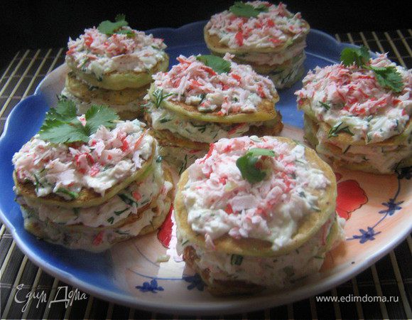 Закусочные "башенки" из кабачков Закусочные "башенки" из кабачков