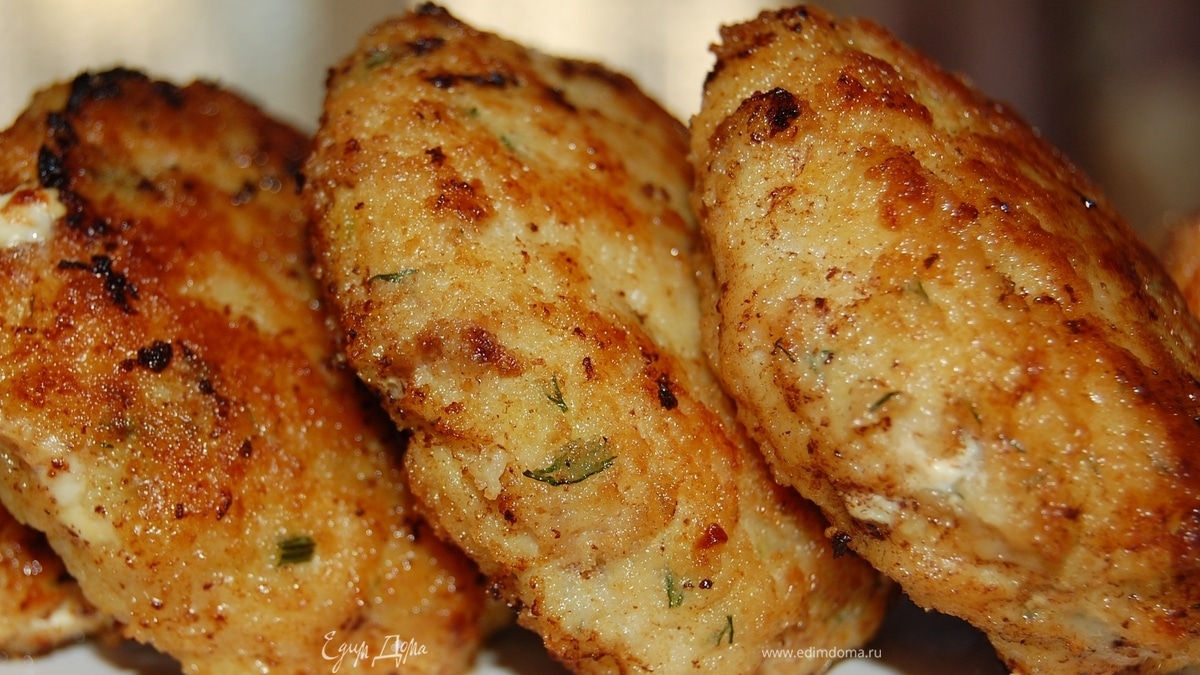 Котлеты рыбные "Красное в белом"