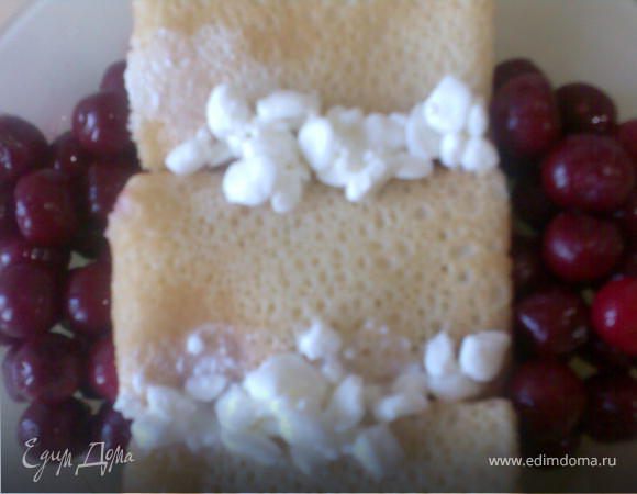 Блинчики с творогом и вишней