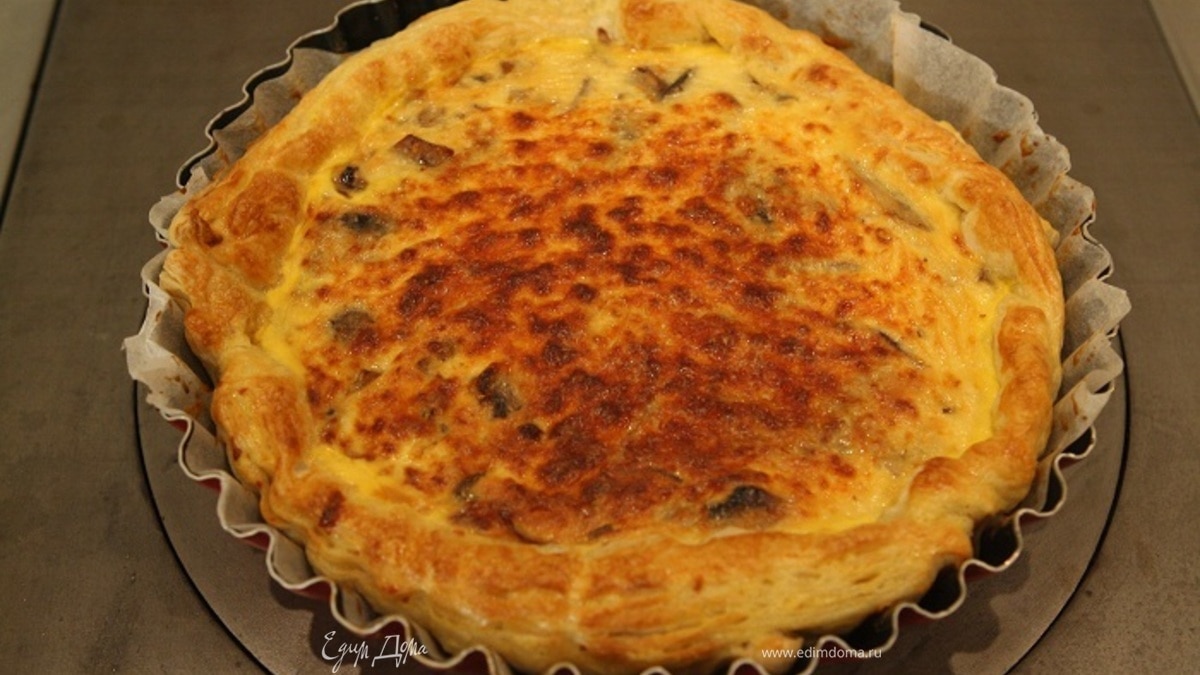 Пирог с сыром и грибами