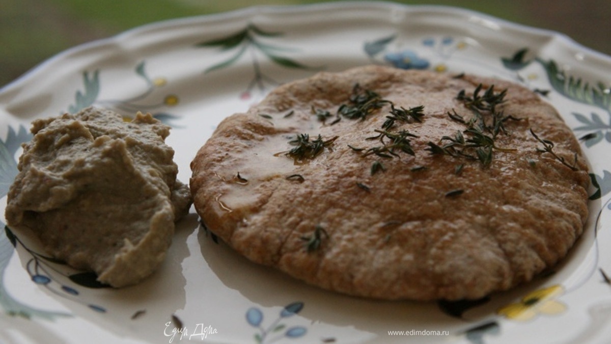 Закуска из запеченных баклажанов с тимьяном и мятой