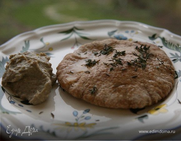 Закуска из запеченных баклажанов с тимьяном и мятой  