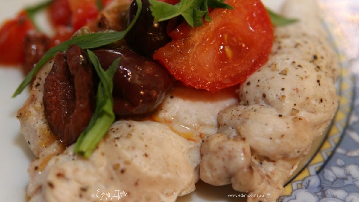 Куриные грудки с томатным соусом