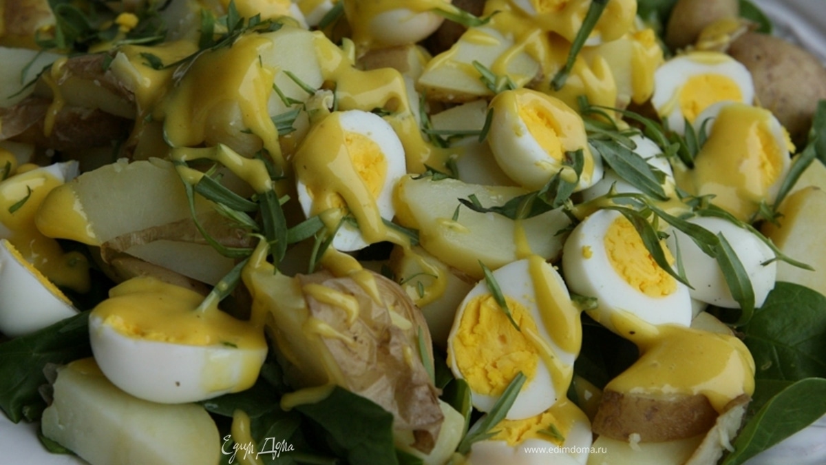 Салат из молодого картофеля с перепелиными яйцами