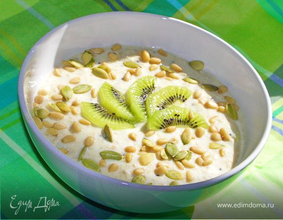 Летний завтрак №2 с киви,ревенем и кедровыми орешками Летний завтрак №2 с киви,ревенем и кедровыми орешками