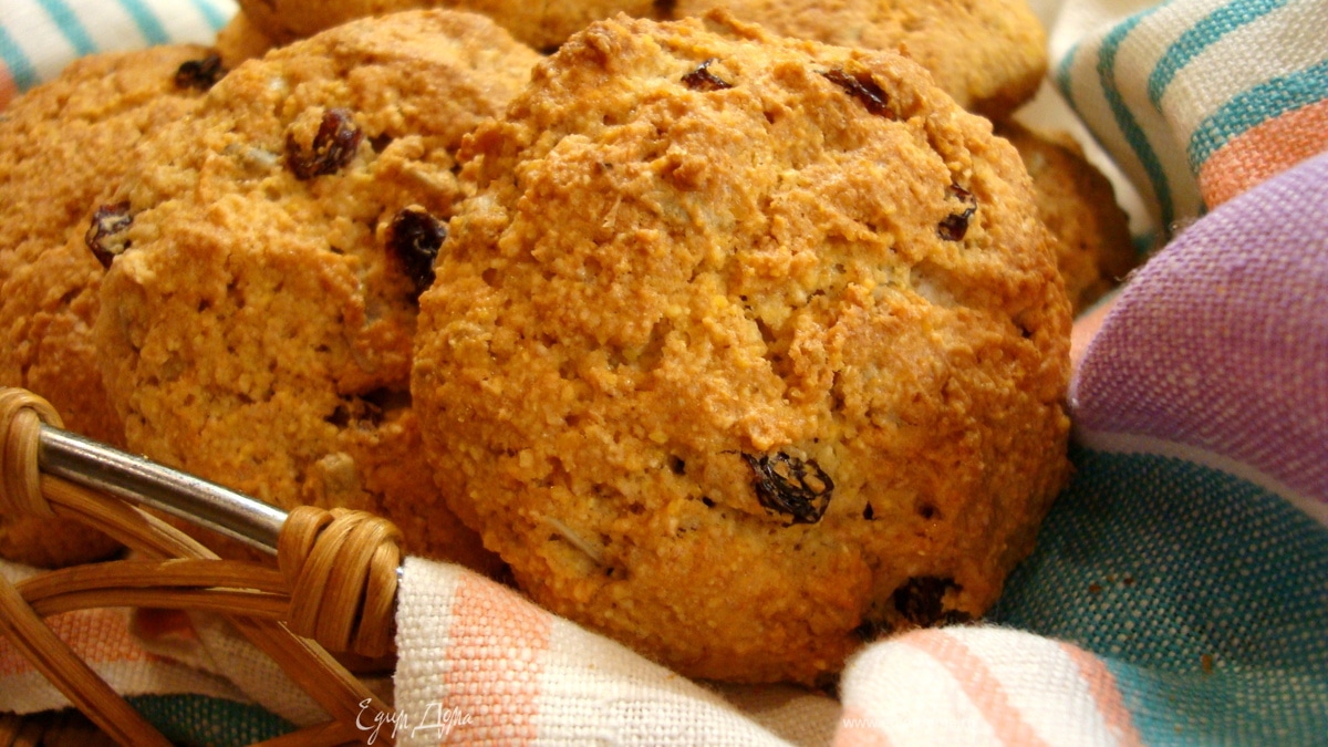 Сконы многозерновые с подсолнечником и изюмом