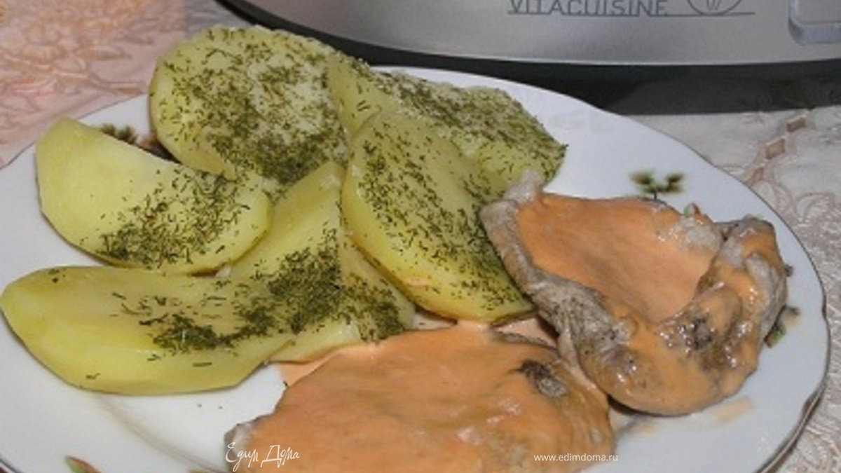 Свиное филе под розовым соусом