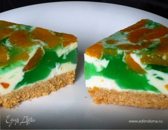 Яркий мини-чизкейк с мандаринами и фруктовым желе Яркий мини-чизкейк с мандаринами и фруктовым желе