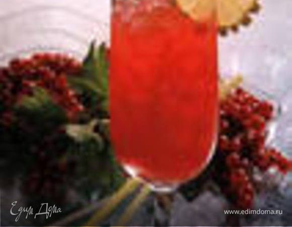 Чай с соком из красной смородины