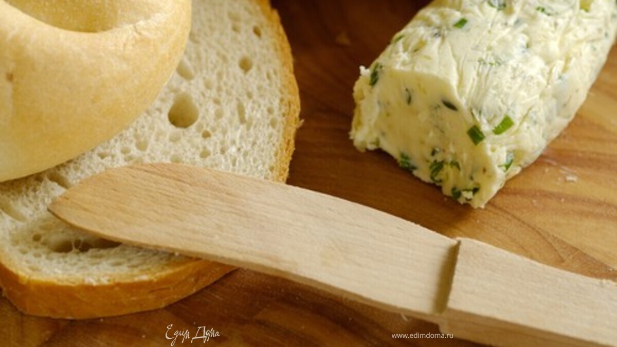 Сырное масло с базиликом