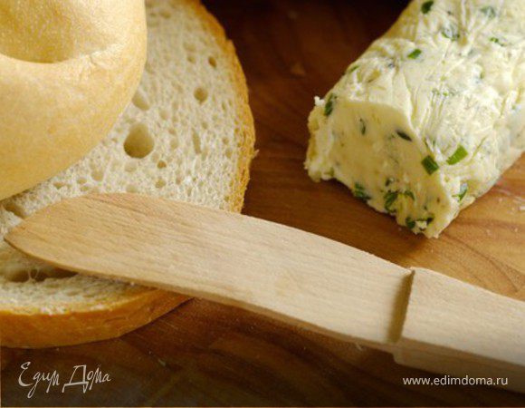 Сырное масло с базиликом