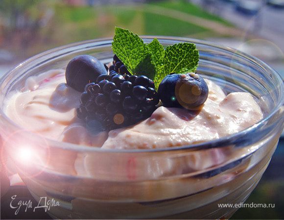 Нежный крем из маскарпоне с ягодами