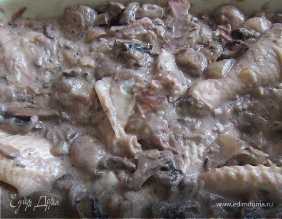 Курица в сливочно-грибном соусе