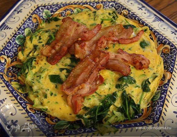Фриттата с цукини, беконом и шпинатом Фриттата с цукини, беконом и шпинатом