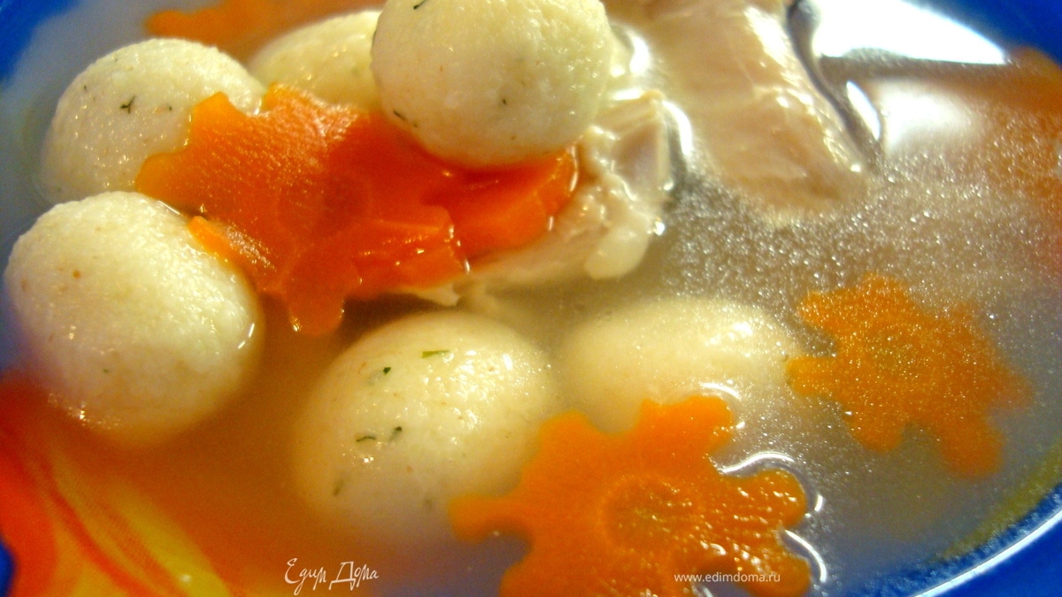 Суп с сырными клецками из манки. Детям.