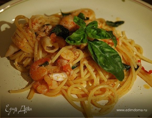 Спагетти в рыбном соусе 