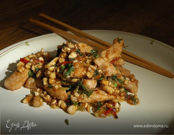 Свинина с мятой и орехами Свинина с мятой и орехами