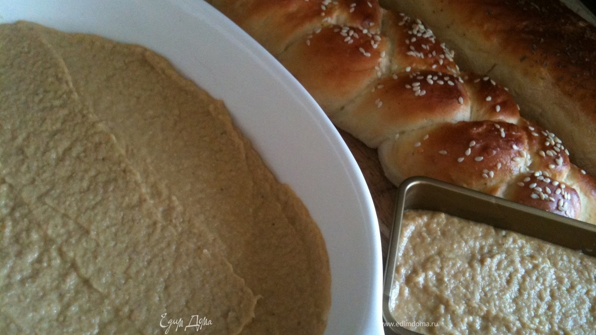 Нежнейший мясной паштет на домашних багетах