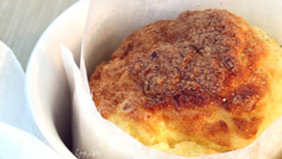 Сырное суфле с ветчиной в бумажном “воротнике”