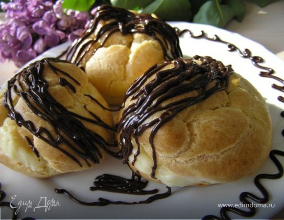 Профитроли с заварным кремом Профитроли с заварным кремом