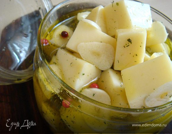 Маринованная моцарелла на закуску к вину