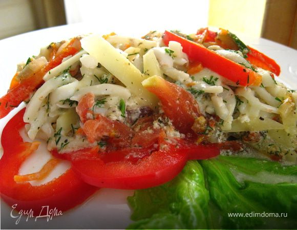 Сочные кальмары запеченые с сыром и овощами Сочные кальмары запеченые с сыром и овощами