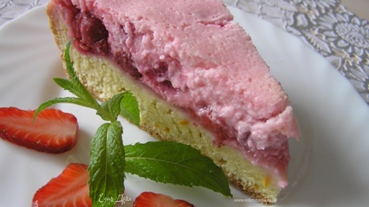 Пирог-дуэт "Клубника &amp; Вишня"