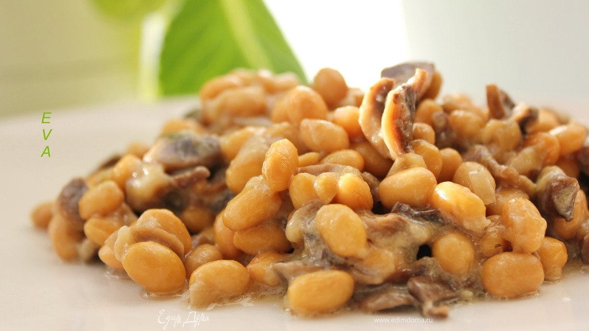 Соевые бобы с шампиньонами